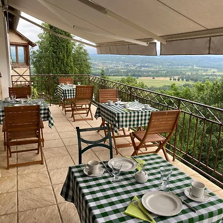 Manoir De Rieuzal Bed and breakfast *