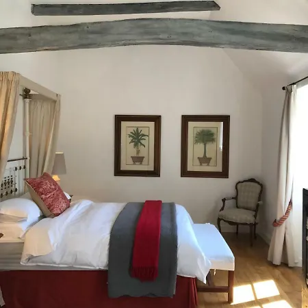 Manoir De Rieuzal Bed and breakfast