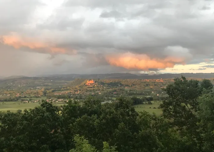 Bed & Breakfast Manoir De Rieuzal 3*