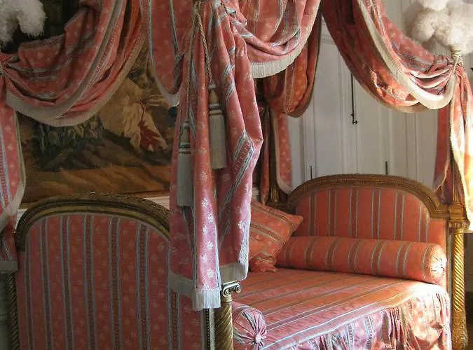 Bed & Breakfast Manoir De Rieuzal 3*