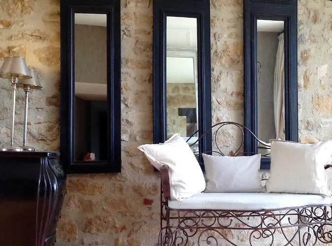 Manoir De Rieuzal Bed & Breakfast