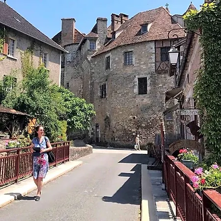 Couette-café Manoir De Rieuzal 3*