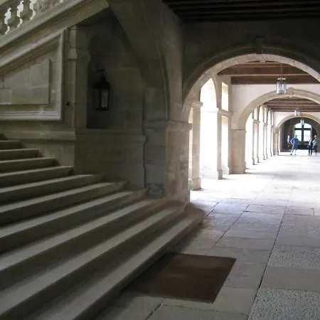 Manoir De Rieuzal Loubressac